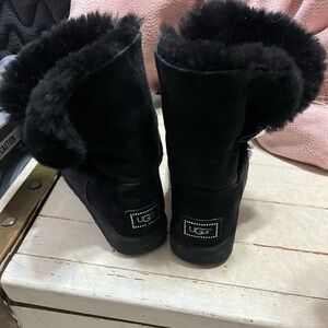 Ugg Bailey Button Bling Boot size 8